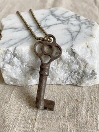 Antique Skeleton Key Necklace JULIET, Fancy Bow Iron Pendant, Brass Ball Chain Gothic Jewelry