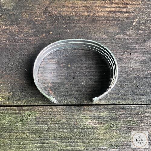 Handcrafted Alpaca Silver Cuff Bracelet: Boho Artisan Jewelry