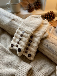 Hand-Knit Off White Wool Mittens with Wooden Buttons - Convertible Fingerless Gloves