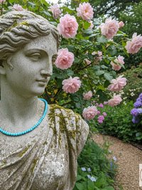 Turquoise Bead Necklace: Beaded Turquoise Choker