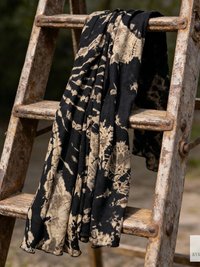 Handmade Tie Dye Scarf - Chic Bohemian Accessory for All Seasons