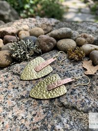 Mixed Metal Hammered Arrowhead Earrings – Handcrafted Brass and Copper Design
