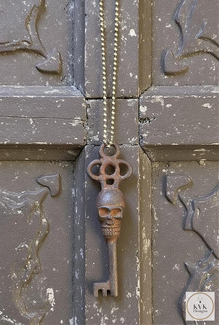 Gothic Skull Key Necklace - Antique Bronze Boho Pendant Chain