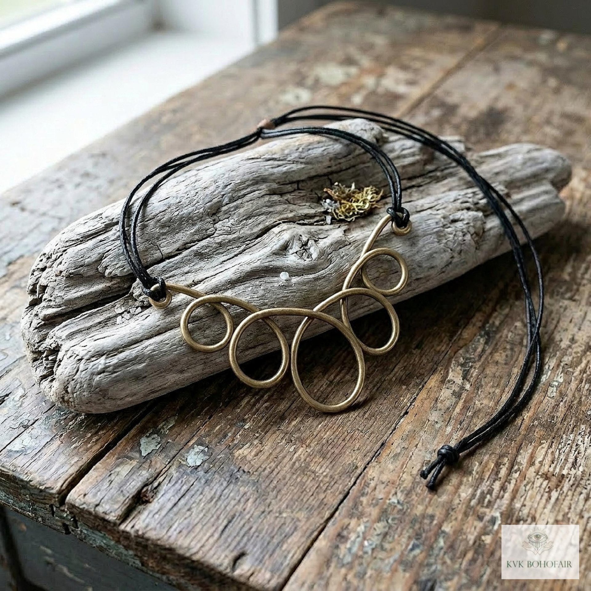 https://www.etsy.com/listing/1859016607/boho-leather-silver-choker-bead-necklace?