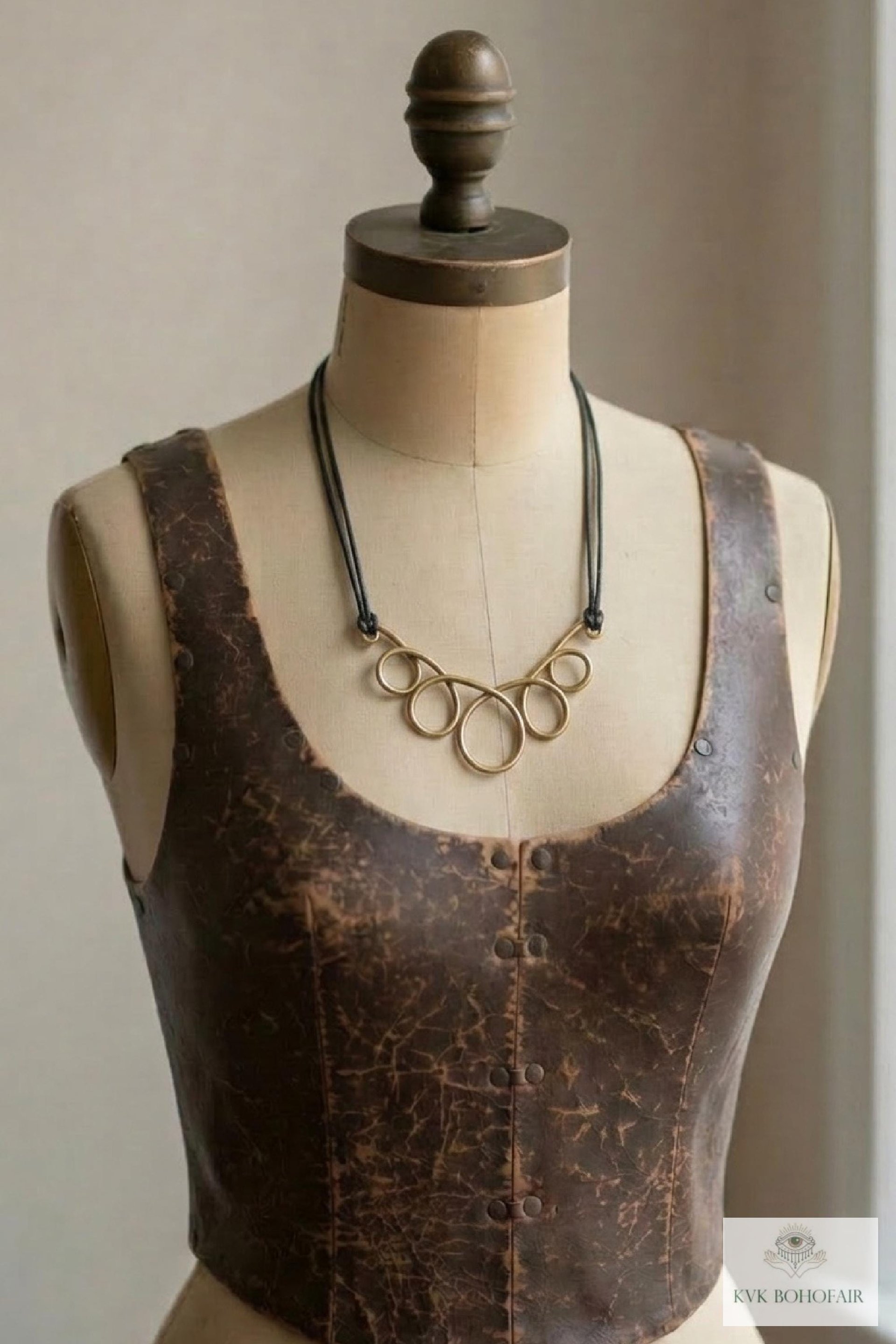 https://www.etsy.com/listing/1859016607/boho-leather-silver-choker-bead-necklace?