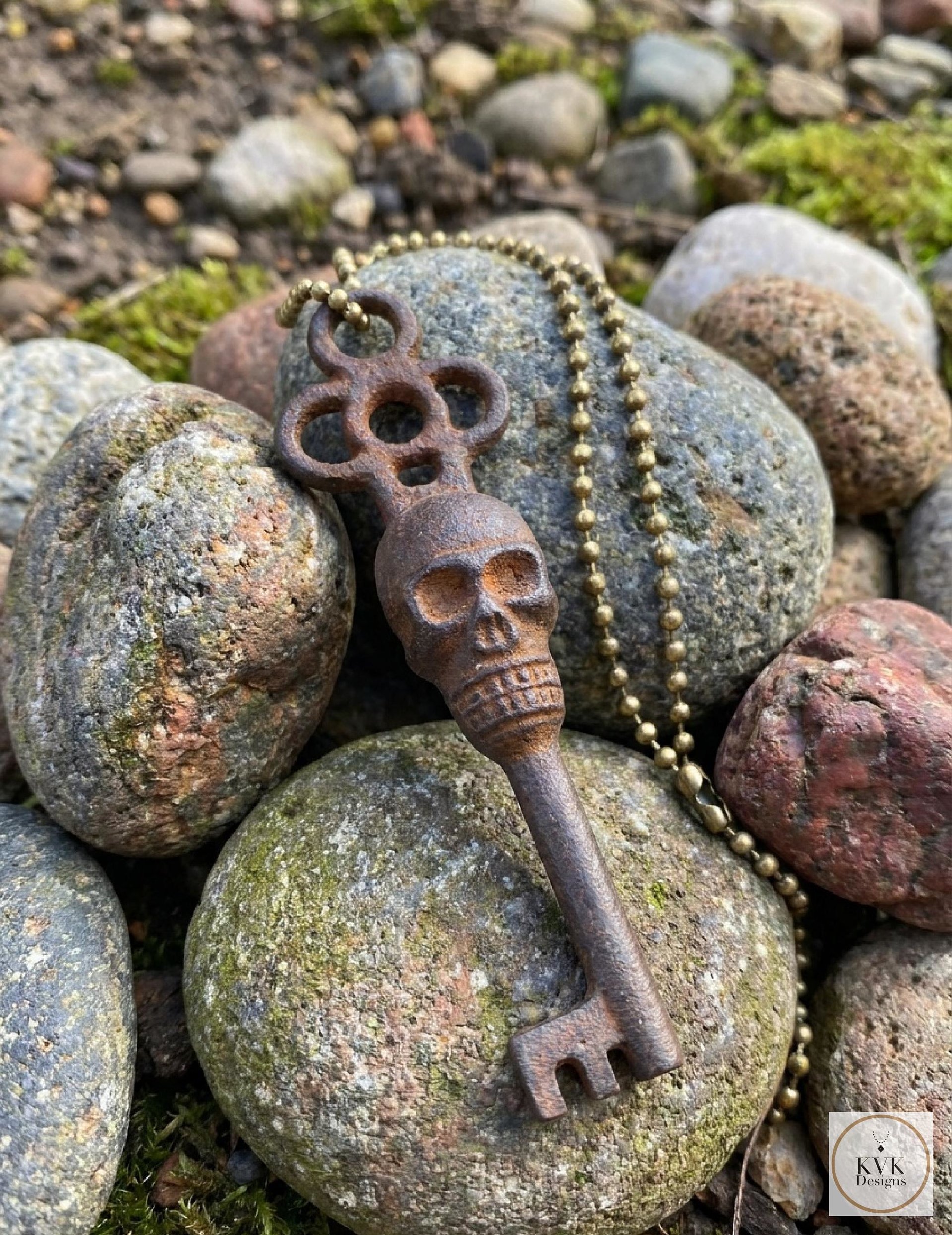Gothic Skull Key Necklace - Antique Bronze Boho Pendant Chain