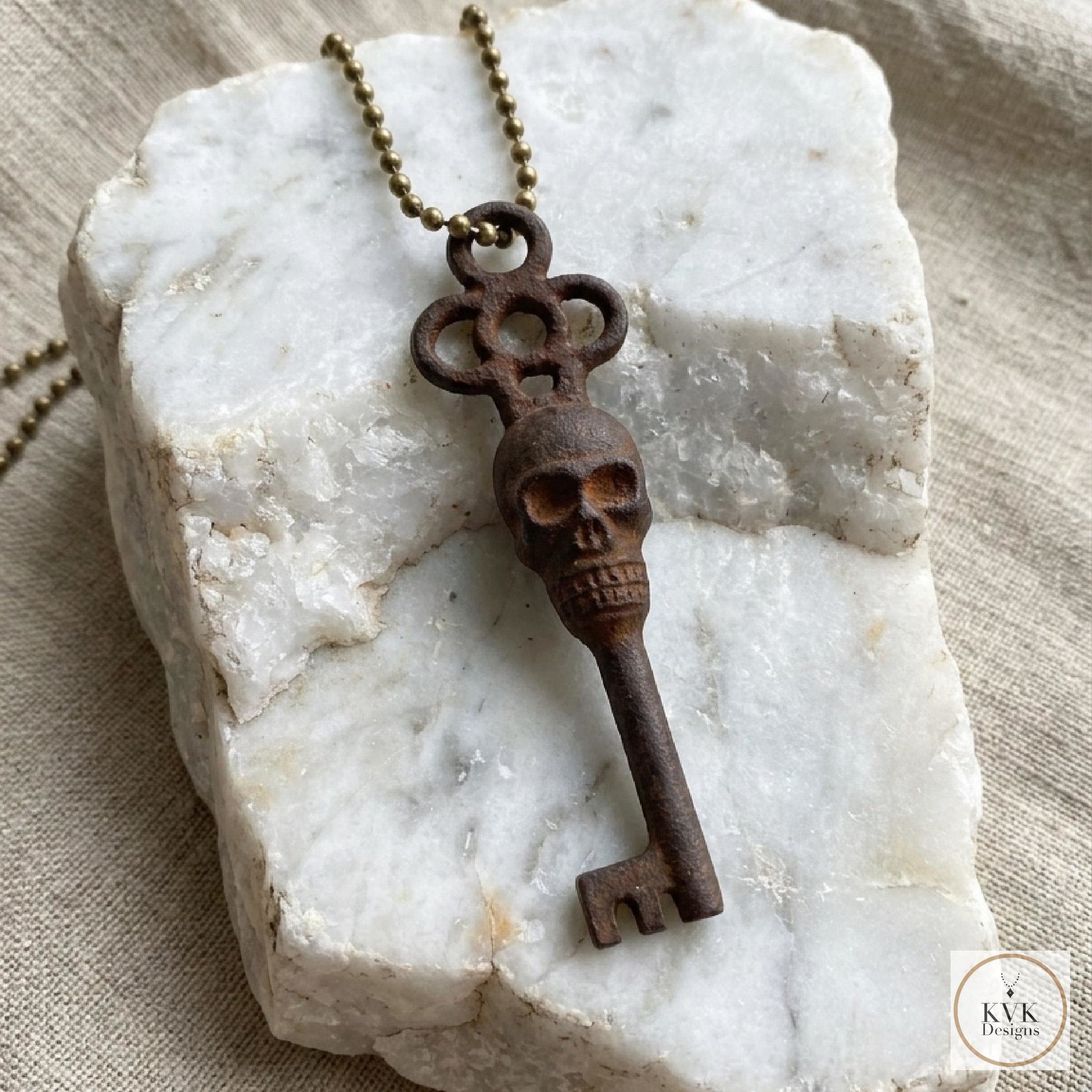 Gothic Skull Key Necklace - Antique Bronze Boho Pendant Chain